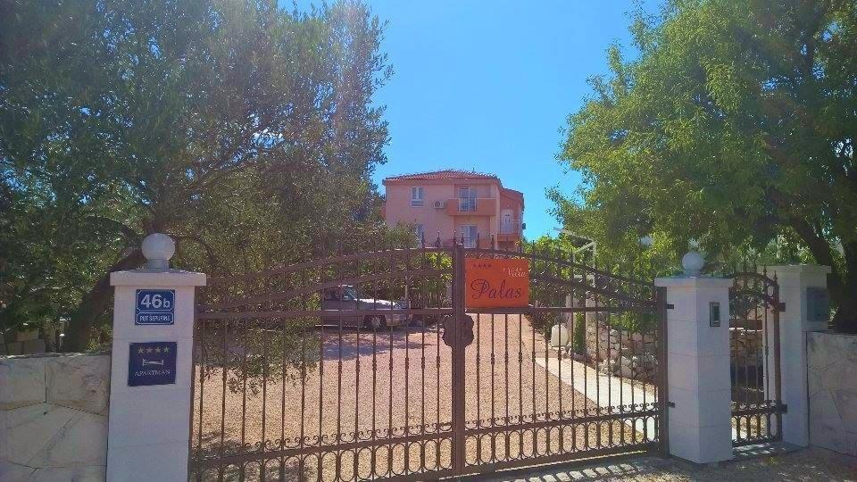 Villa Palas Apartments Rogoznica  Exterior foto